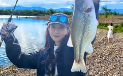 国产精品成人AV在线观看春天